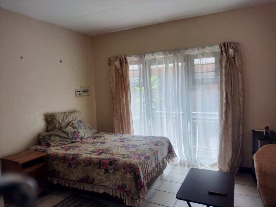 1 Bedroom Property for Sale in Vredenhof Sh Free State